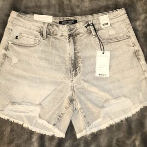 Judy Blue Women's Light Gray Jean Shorts - Mid Rise